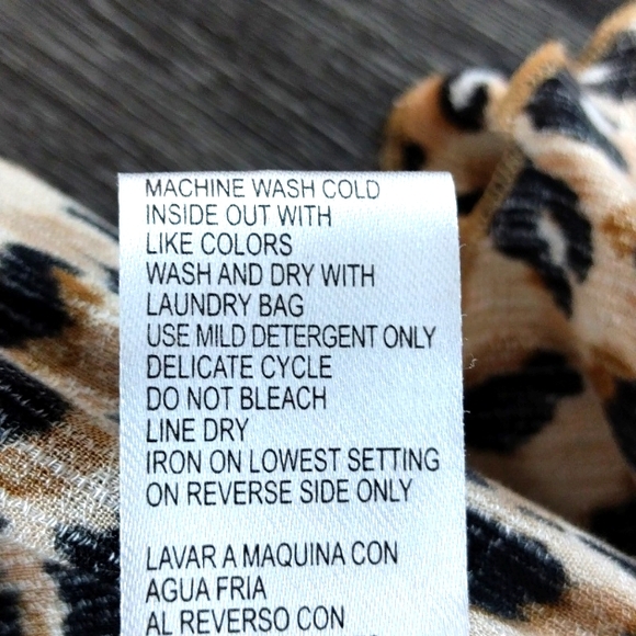 Democracy Size L Leopard Print Rayon Sleeveless Dress.Cascading Ruffle V Neck - Picture 15 of 16